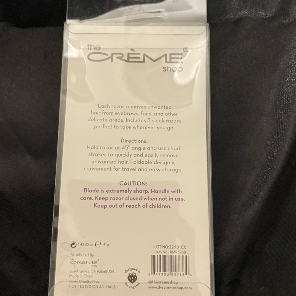 Beauty Sponge and Razor Set - Picture 4 of 6